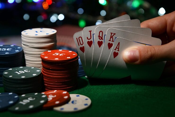 lapak123 mobile app interface showing football betting and live casino options